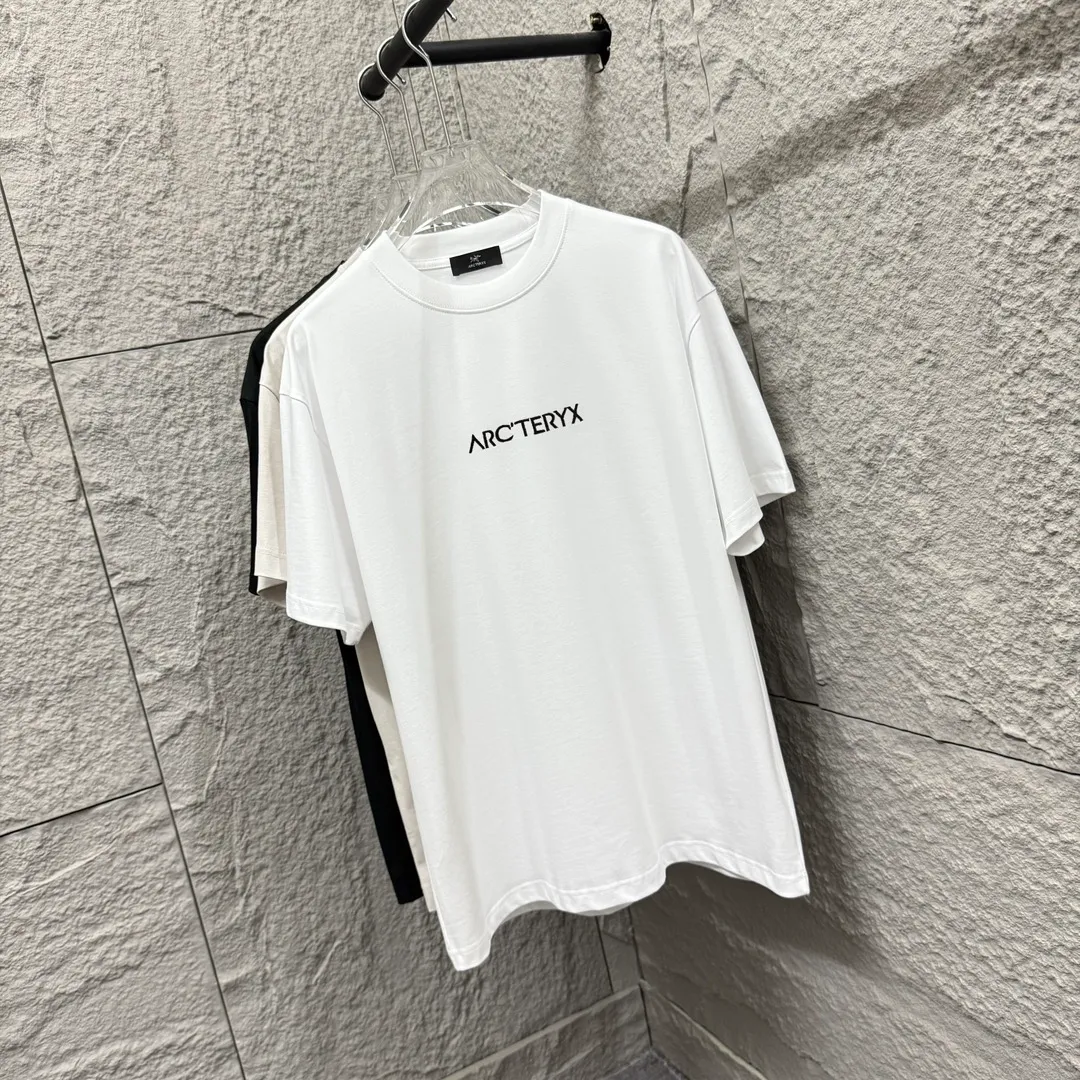 ARC'TERYX* * 2025 New Arrival Classic T Same Style Size： S （90-130 ） M （120-150 ） L （140-165 ） XL （160-180 ） XXL （180 ） ：Black White
